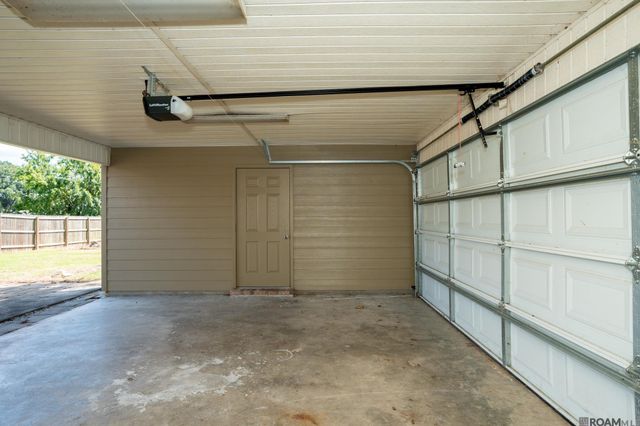 41185 Rhea St, Gonzales, LA 70737