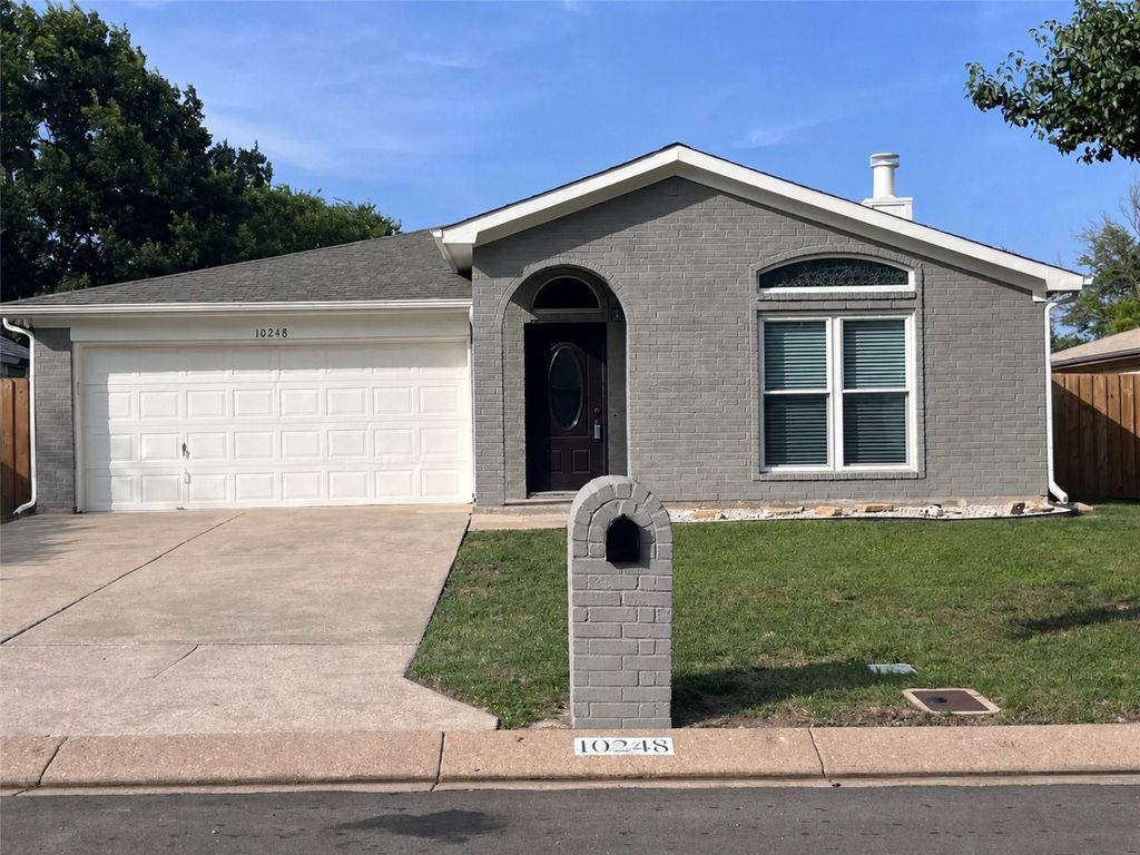 10248 Westward Drive, Fort Worth, TX 76108