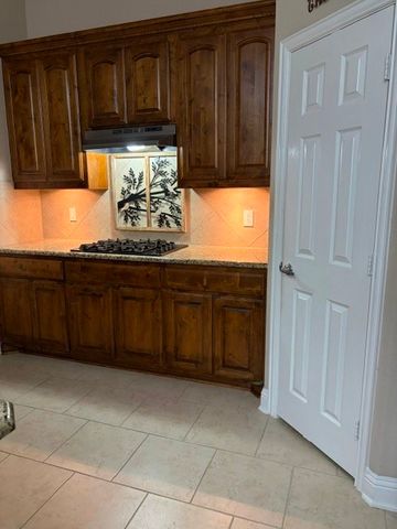 202 Tower Circle, Terrell, TX 75160