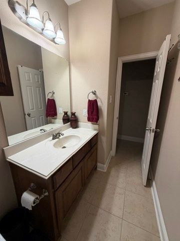 202 Tower Circle, Terrell, TX 75160