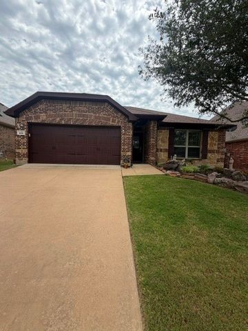 202 Tower Circle, Terrell, TX 75160
