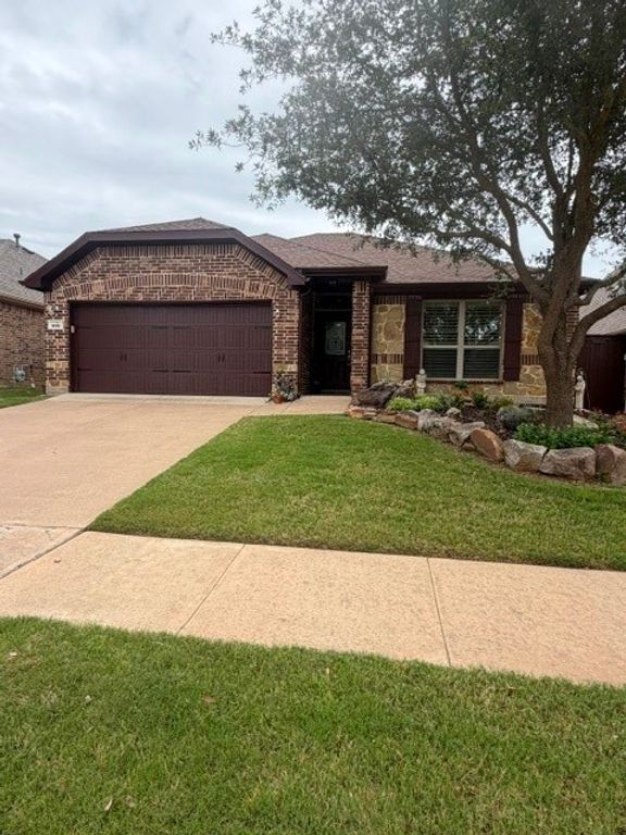 202 Tower Circle, Terrell, TX 75160