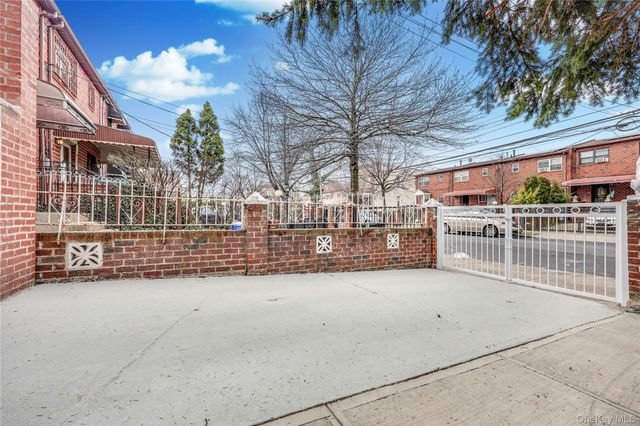 439 Vermont Street, Brooklyn, NY 11207