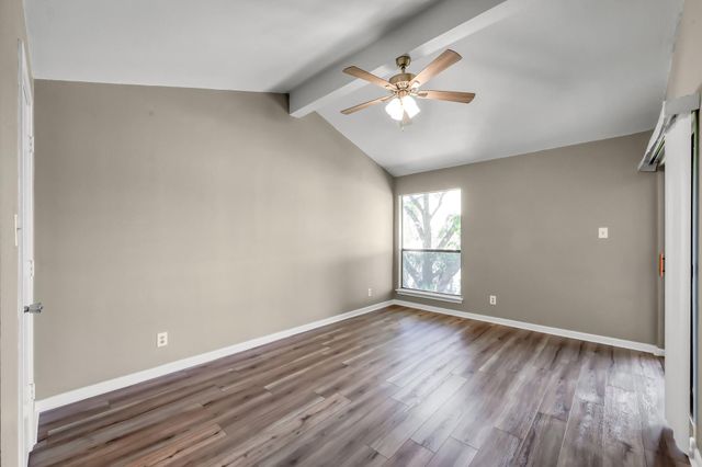 301 Lakeview Terrace D, Conroe, TX 77356