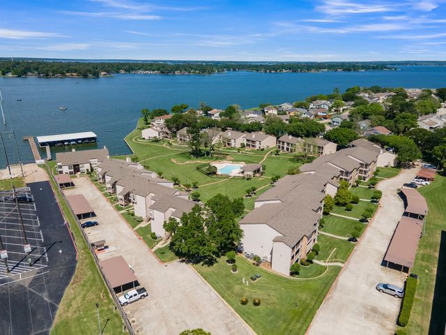 301 Lakeview Terrace D, Conroe, TX 77356