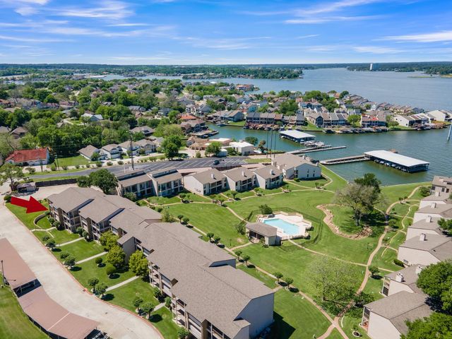 301 Lakeview Terrace D, Conroe, TX 77356