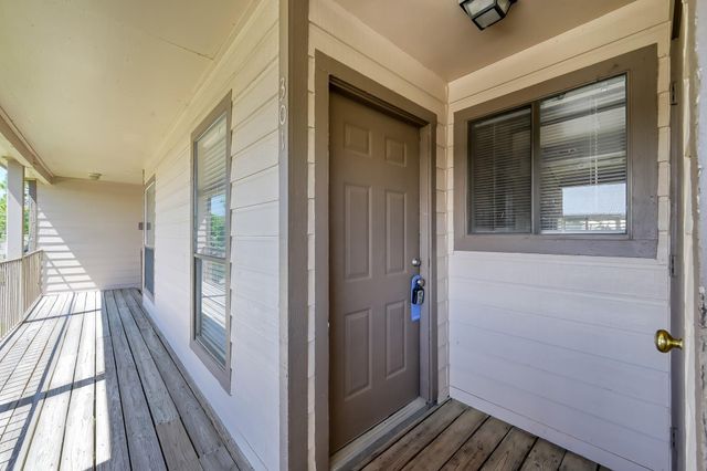 301 Lakeview Terrace D, Conroe, TX 77356
