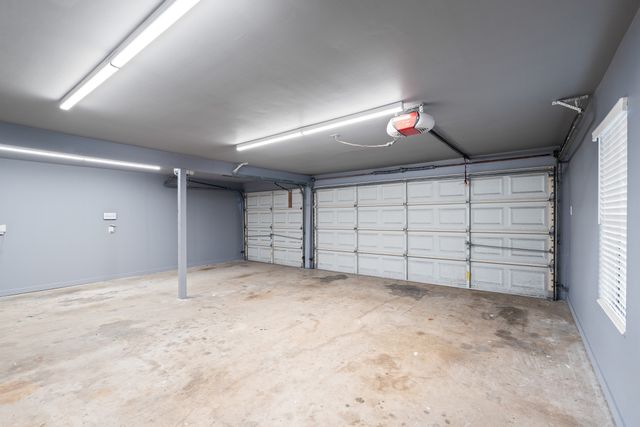 180 N Woodland Trail, Double Oak, TX 75077