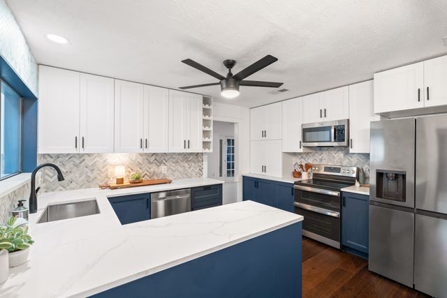 180 N Woodland Trail, Double Oak, TX 75077