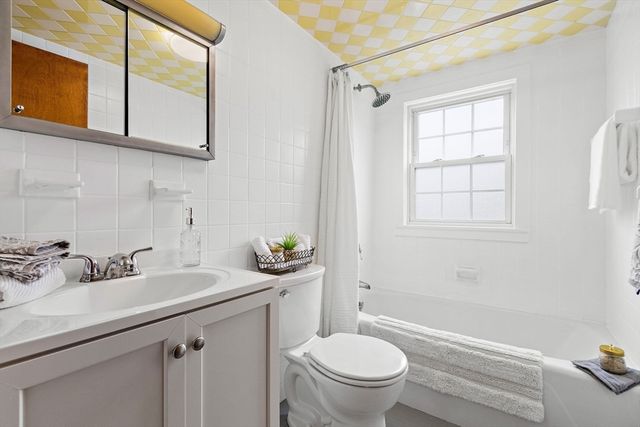 60 Fleming Street, Dedham, MA 02026