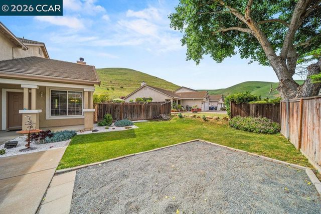 1065 Dawnview Ct, Pittsburg, CA 94565