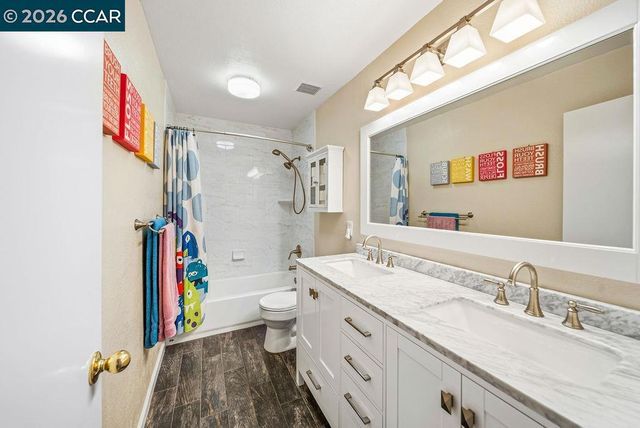 1065 Dawnview Ct, Pittsburg, CA 94565