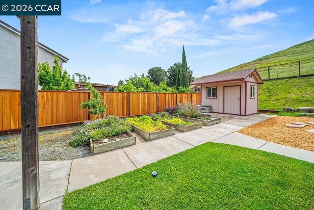 1065 Dawnview Ct, Pittsburg, CA 94565