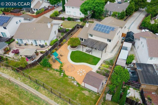 1065 Dawnview Ct, Pittsburg, CA 94565