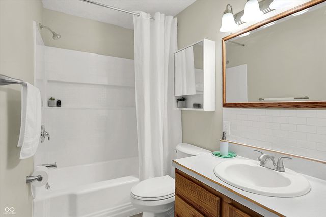 1940 Sheridan Road, Noblesville, IN 46062