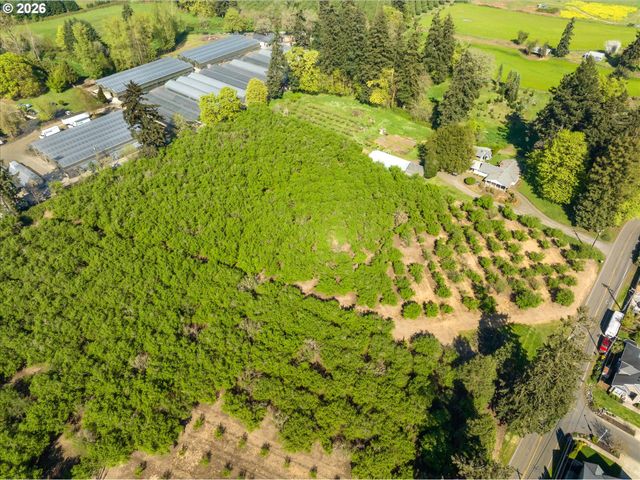 E Beacon, Eugene, OR 97404