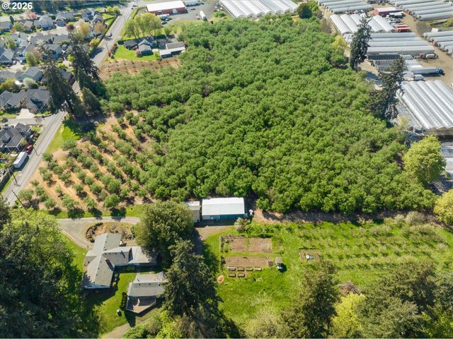 E Beacon, Eugene, OR 97404