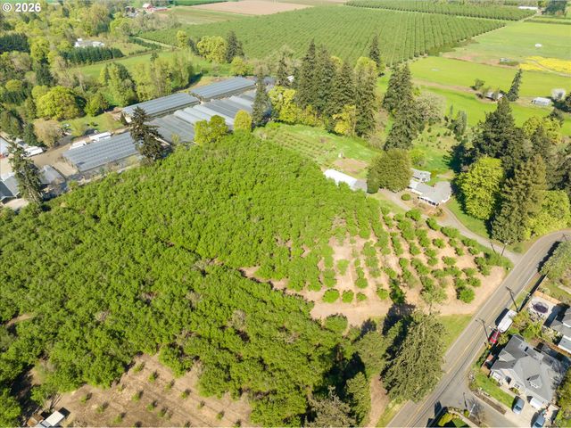 E Beacon, Eugene, OR 97404