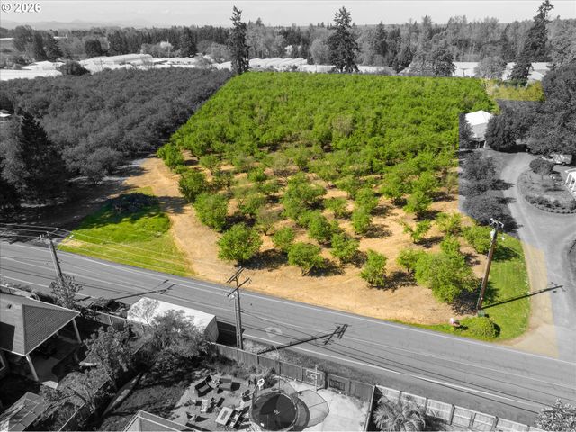 E Beacon, Eugene, OR 97404