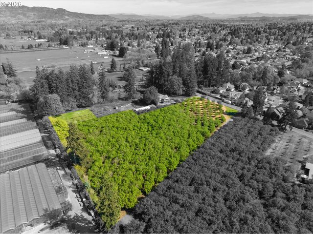 E Beacon, Eugene, OR 97404