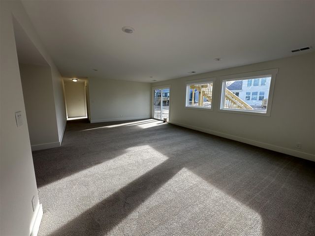 659 Waterford Village Drive, Grand Rapids, MI 49534