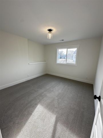 659 Waterford Village Drive, Grand Rapids, MI 49534