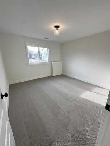 659 Waterford Village Drive, Grand Rapids, MI 49534