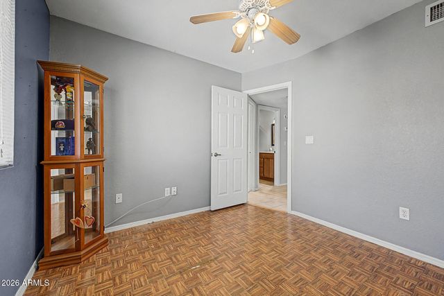130 E CAMPO BELLO Drive, Phoenix, AZ 85022