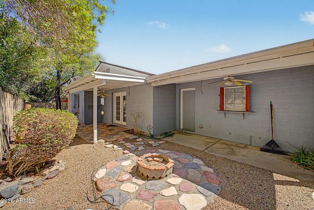 130 E CAMPO BELLO Drive, Phoenix, AZ 85022