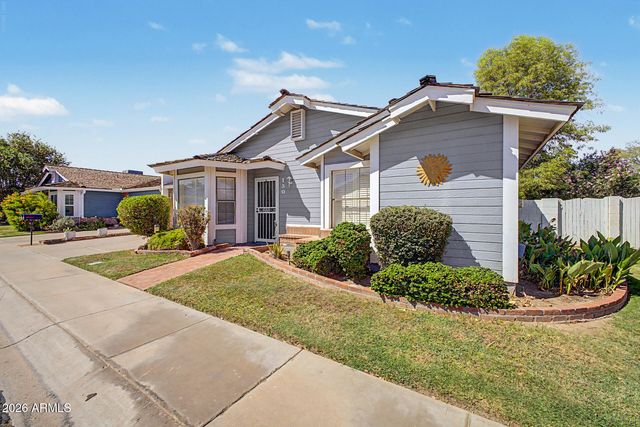 130 E CAMPO BELLO Drive, Phoenix, AZ 85022