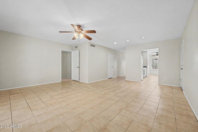 130 E CAMPO BELLO Drive, Phoenix, AZ 85022