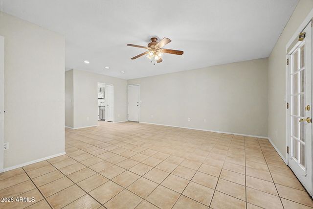 130 E CAMPO BELLO Drive, Phoenix, AZ 85022