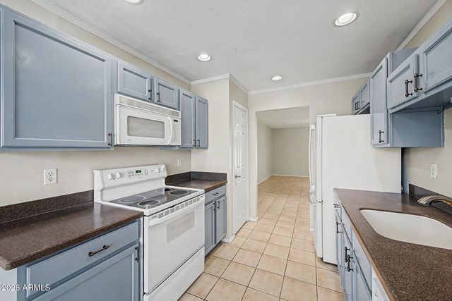 130 E CAMPO BELLO Drive, Phoenix, AZ 85022