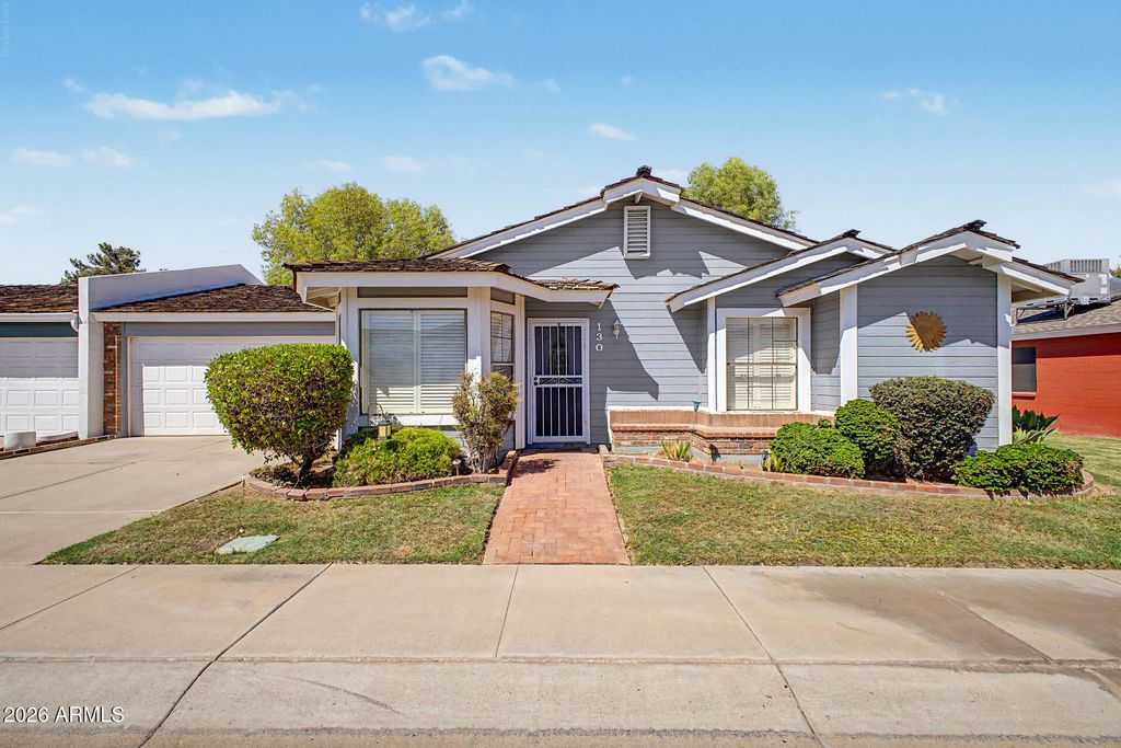 130 E CAMPO BELLO Drive, Phoenix, AZ 85022