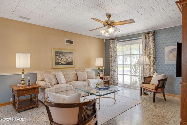 209 Robert Drive, Lafayette, LA 70506