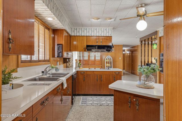 209 Robert Drive, Lafayette, LA 70506