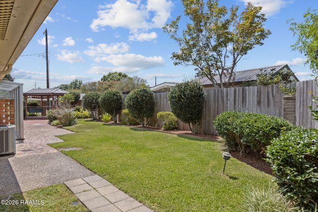 209 Robert Drive, Lafayette, LA 70506