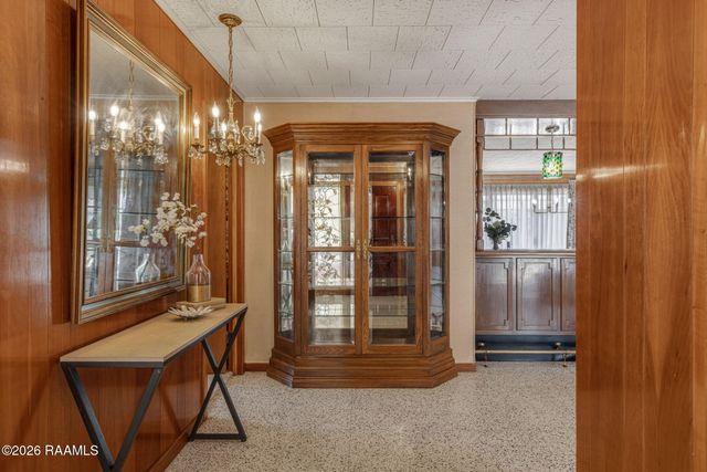 209 Robert Drive, Lafayette, LA 70506