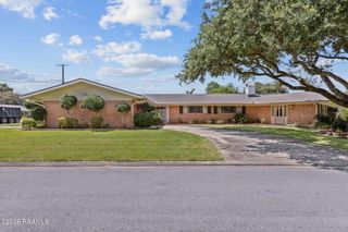 209 Robert Drive, Lafayette, LA 70506