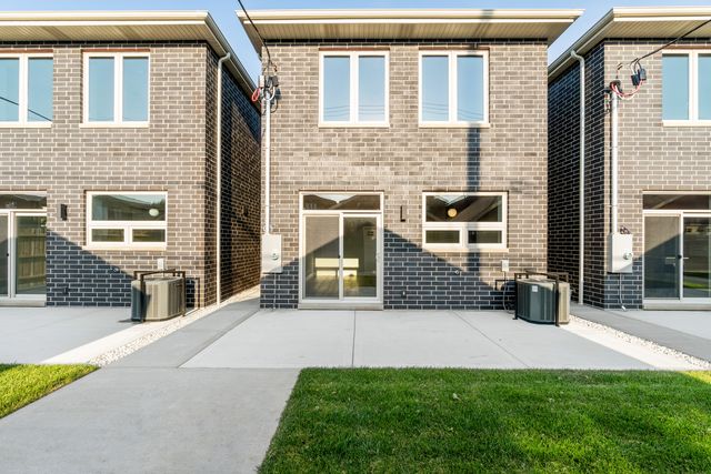 4167 S Halsted Street, Chicago, IL 60609