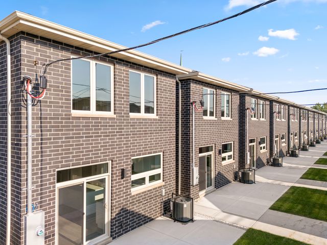 4167 S Halsted Street, Chicago, IL 60609