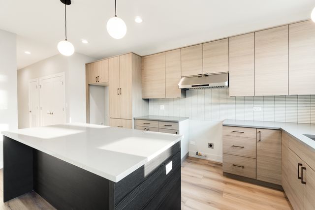 4167 S Halsted Street, Chicago, IL 60609