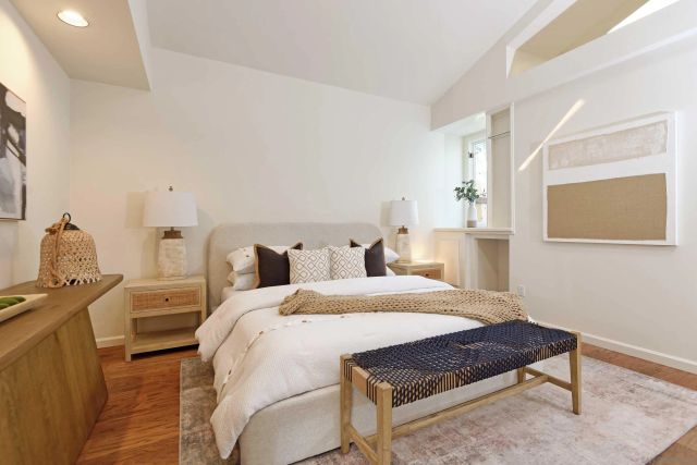 619 Bonair Way, La Jolla, CA 92037