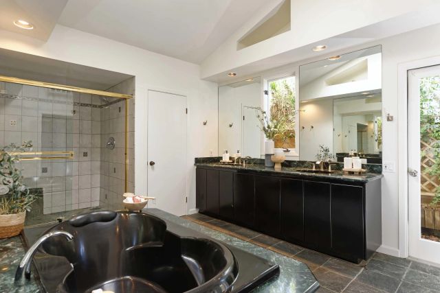 619 Bonair Way, La Jolla, CA 92037