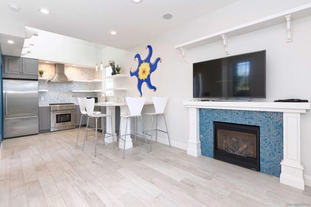 619 Bonair Way, La Jolla, CA 92037