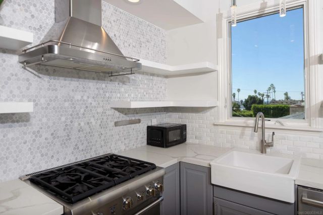 619 Bonair Way, La Jolla, CA 92037