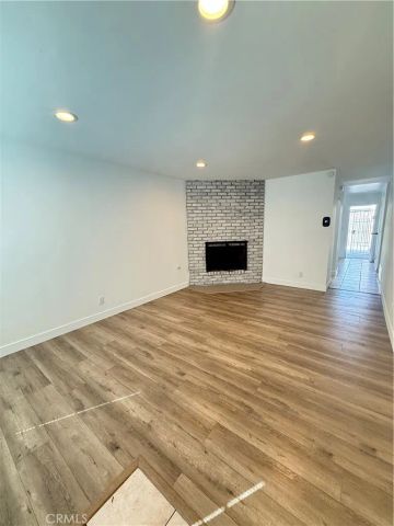 1765 W Glenoaks, Anaheim, CA 92801