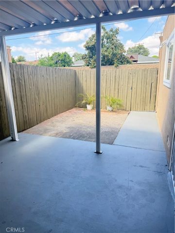 1765 W Glenoaks, Anaheim, CA 92801