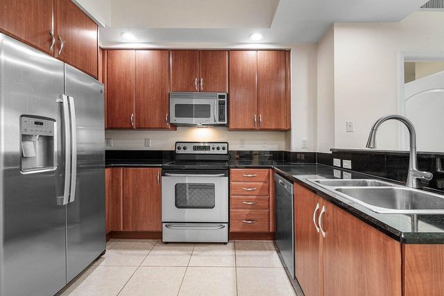 801 S Olive Avenue 717, West Palm Beach, FL 33401