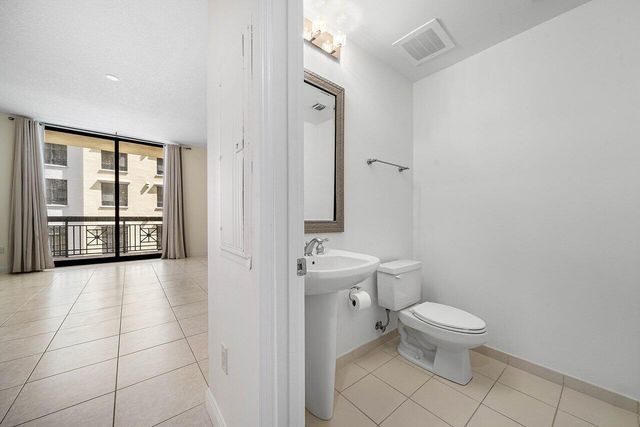 801 S Olive Avenue 717, West Palm Beach, FL 33401